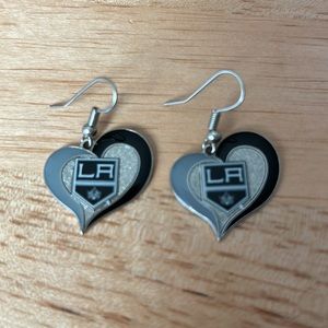 Los Angeles Kings Heart Dangle Charm Earrings NHL GUC